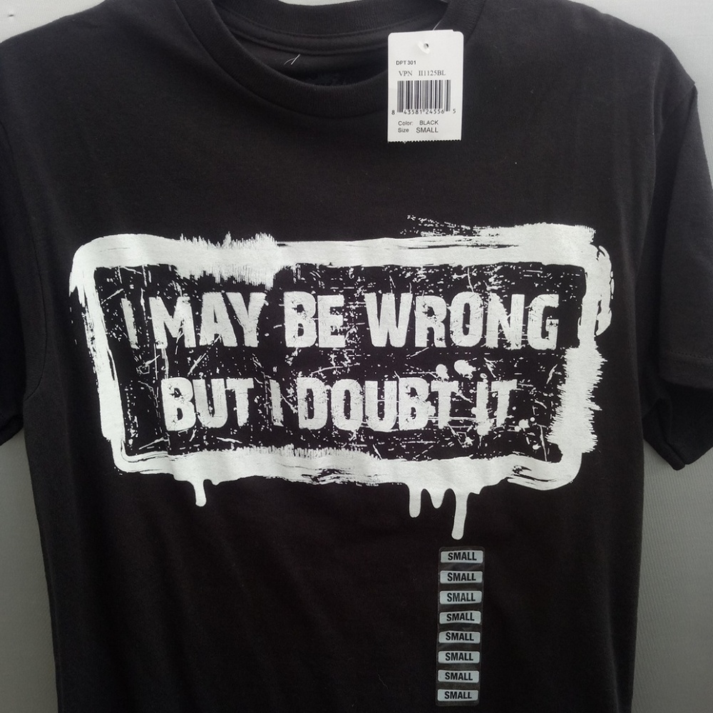 🆕 NWT S/S GRAPHICS TOP SIZE S